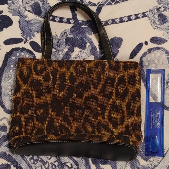 Animal print purse - Picture 3 of 3